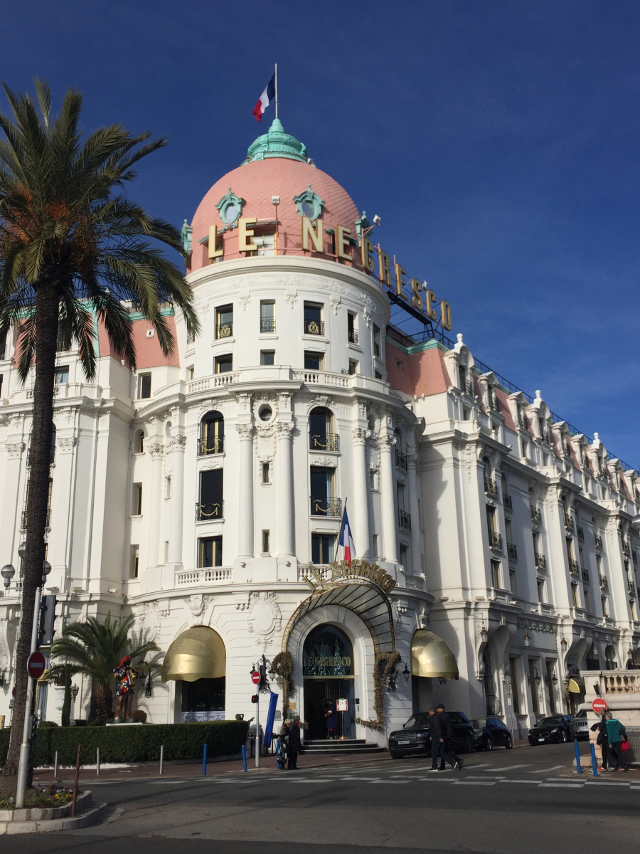 Ballade sur la promenade des Anglais à Nice