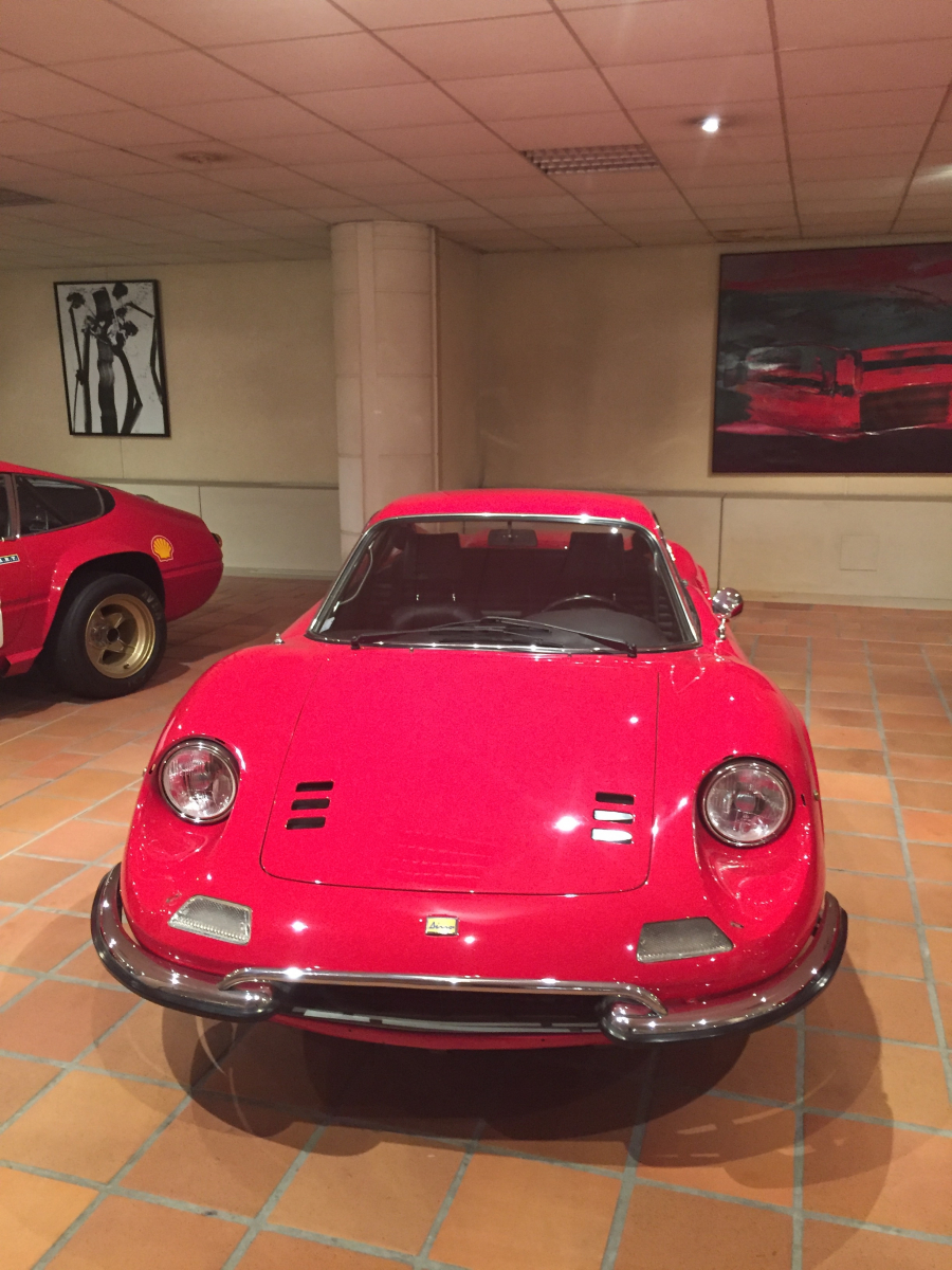 Visite de la collection des voitures du Prince de Monaco.