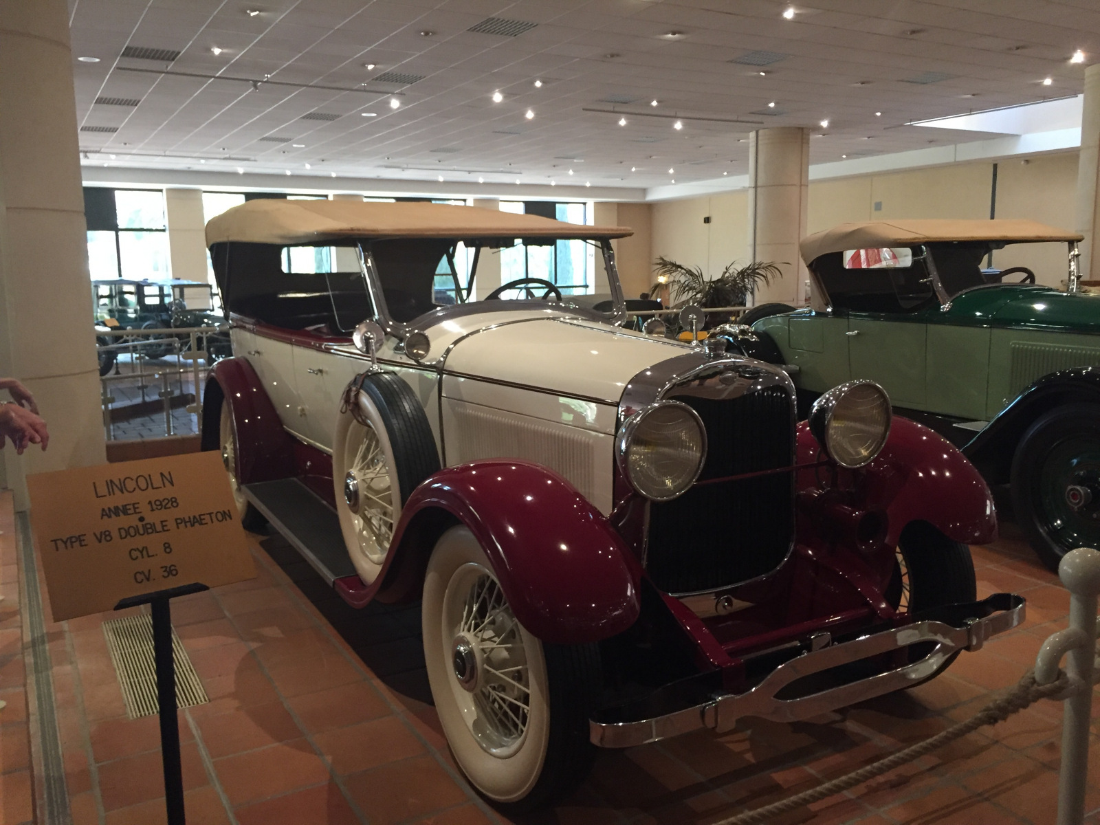 Visite de la collection des voitures du Prince de Monaco.