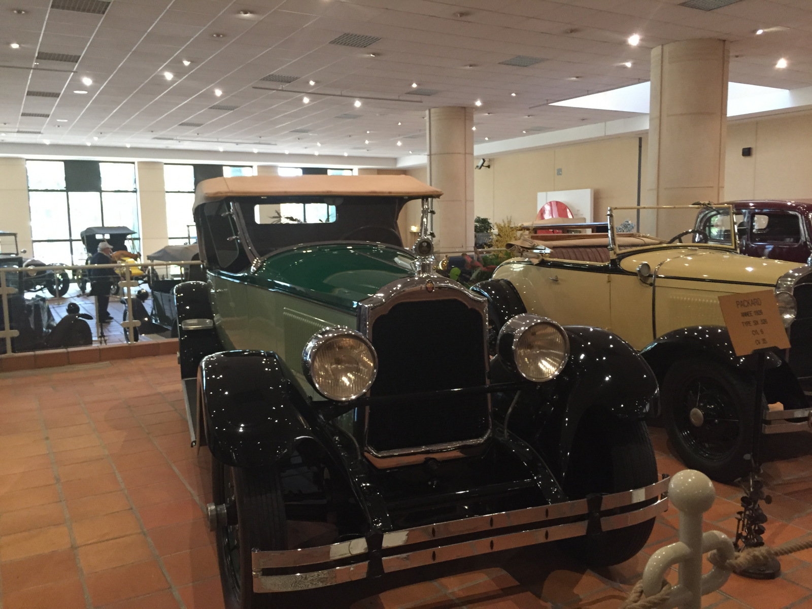 Visite de la collection des voitures du Prince de Monaco.