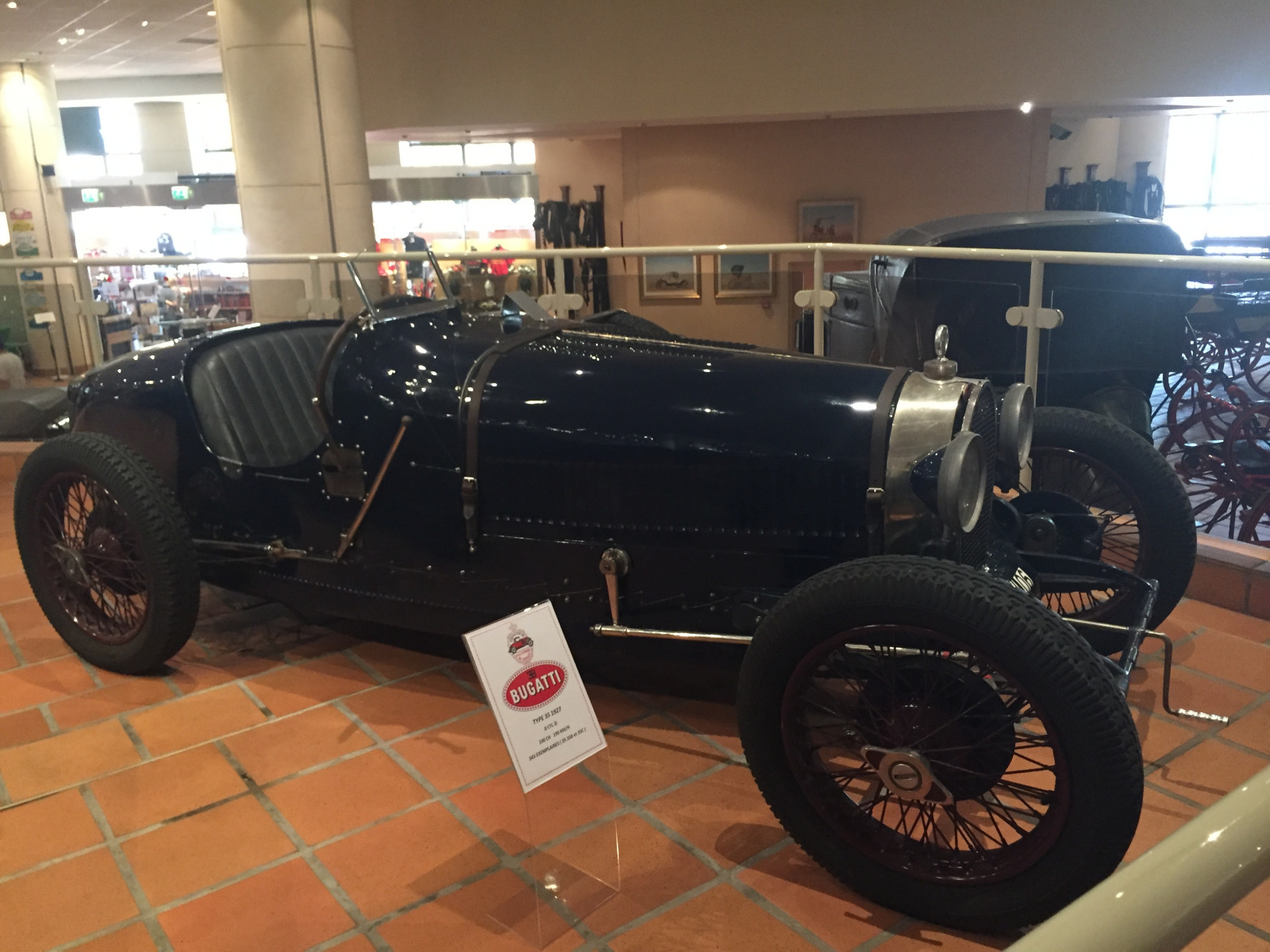 Visite de la collection des voitures du Prince de Monaco.