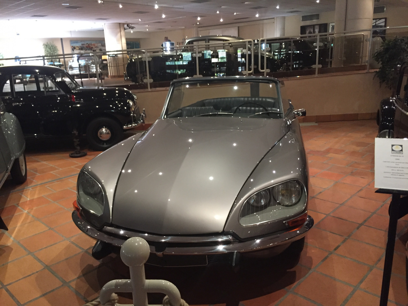 Visite de la collection des voitures du Prince de Monaco.