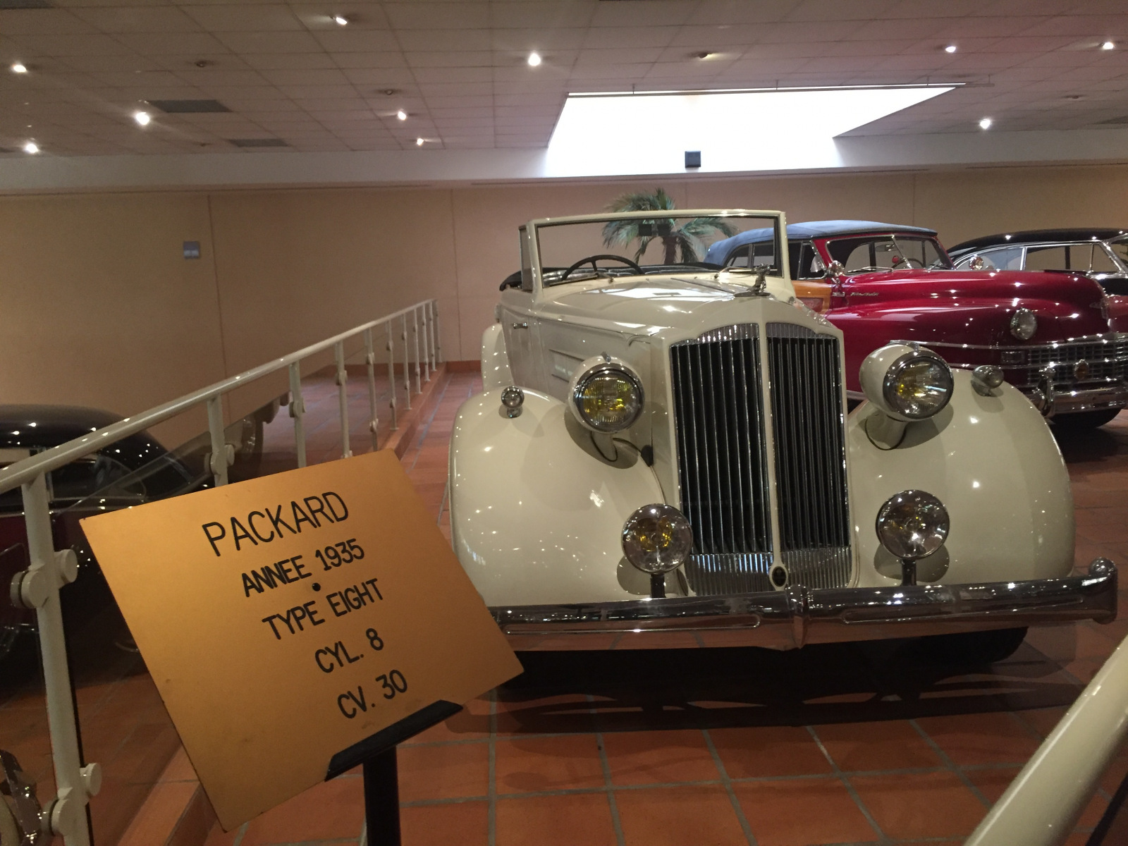 Visite de la collection des voitures du Prince de Monaco.