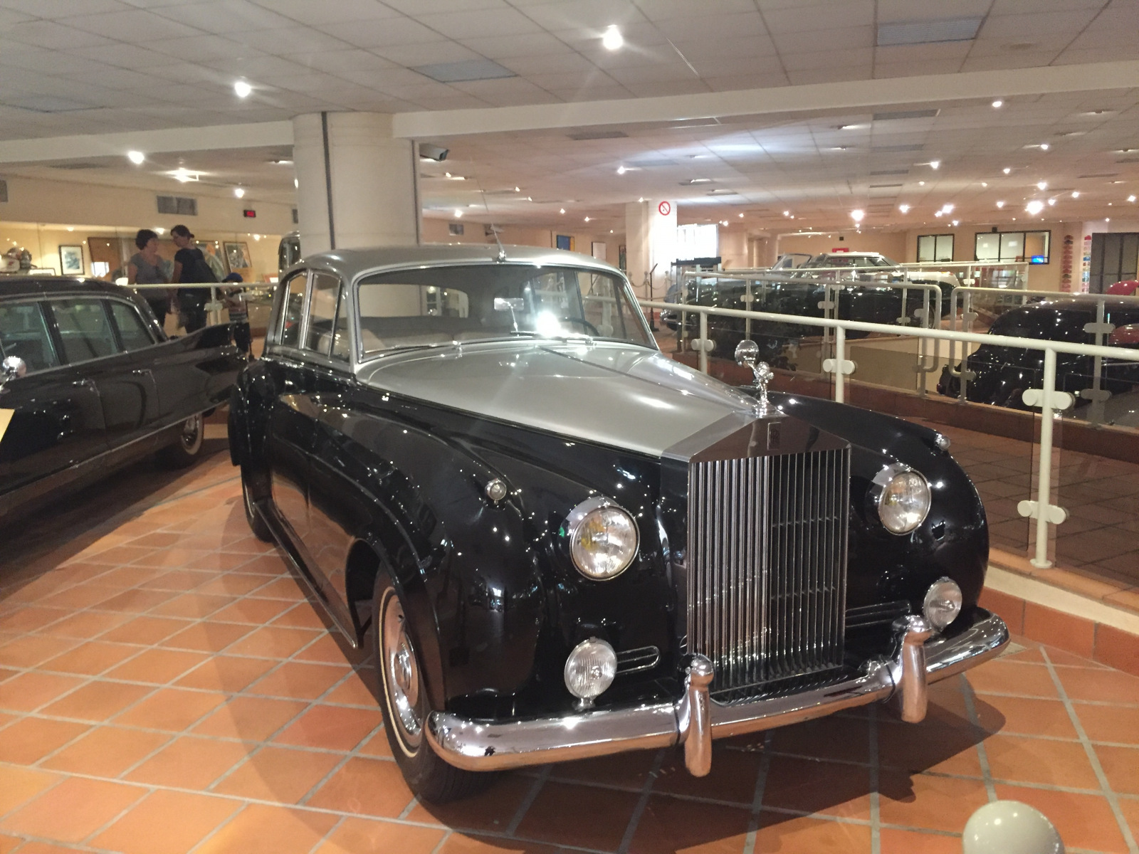 Visite de la collection des voitures du Prince de Monaco.