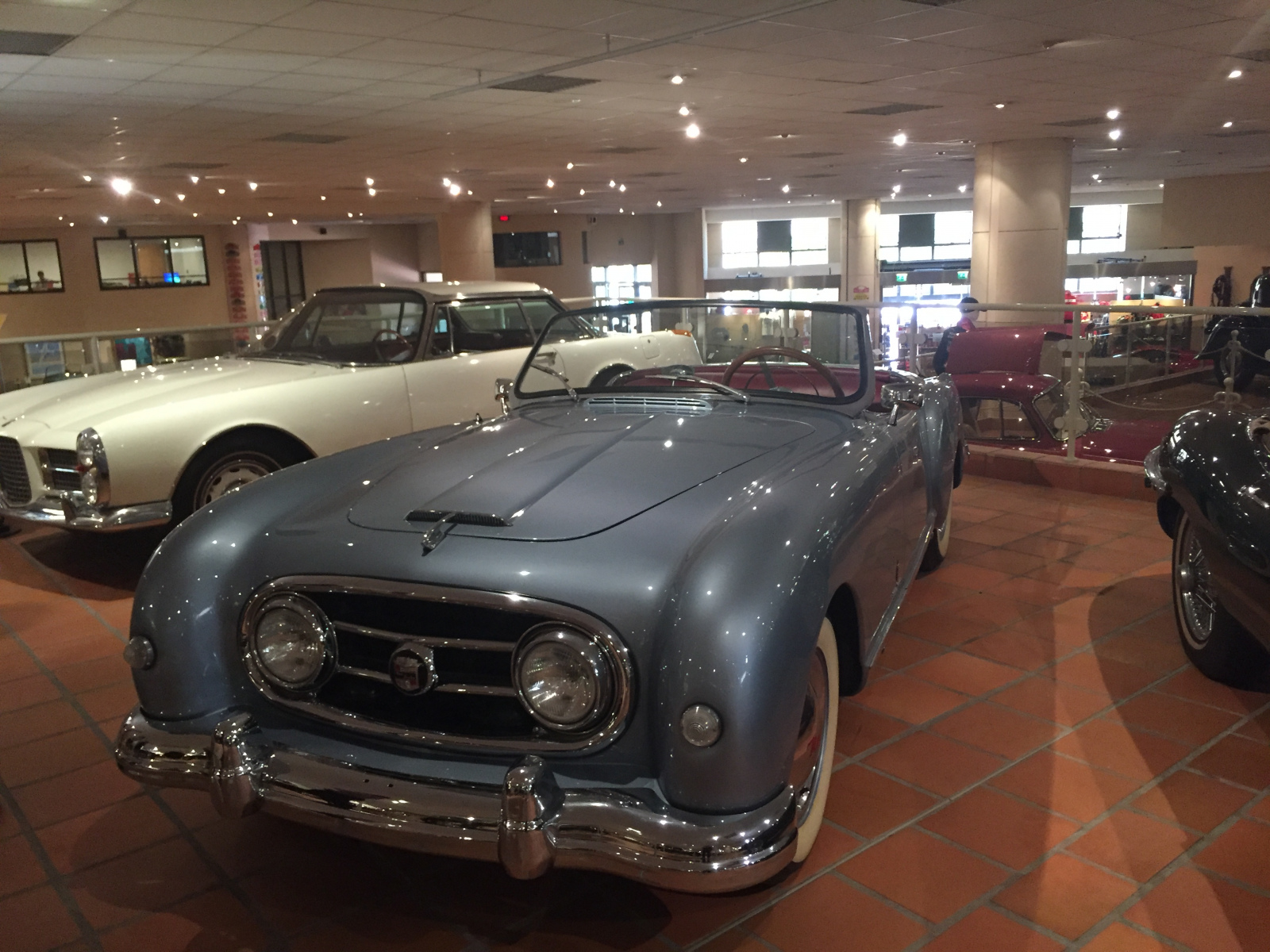 Visite de la collection des voitures du Prince de Monaco.
