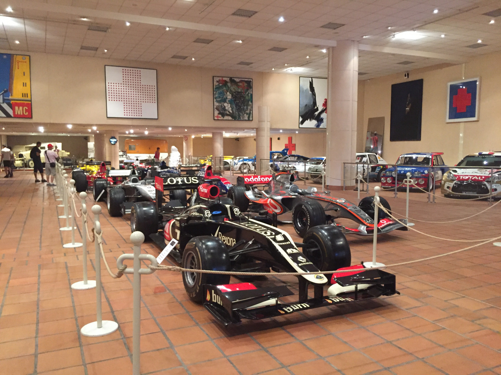 Visite de la collection des voitures du Prince de Monaco.