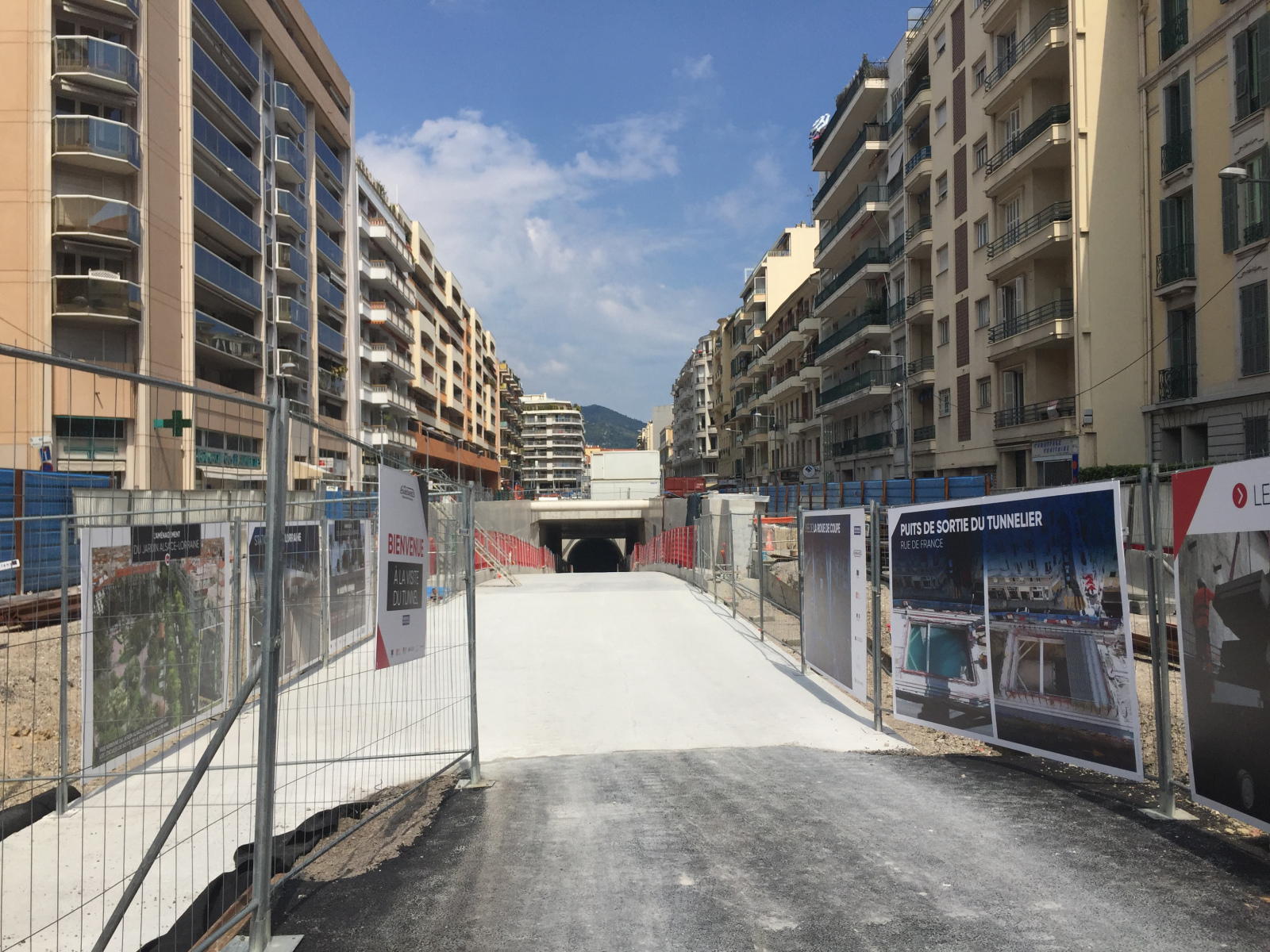 Visite du tunnel de la ligne 2 du tramway de Nice