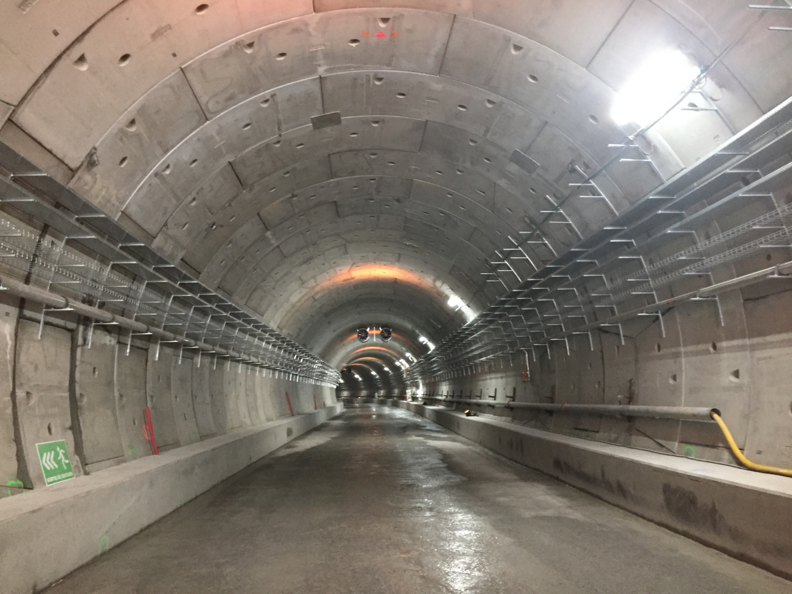 Visite du tunnel de la ligne 2 du tramway de Nice