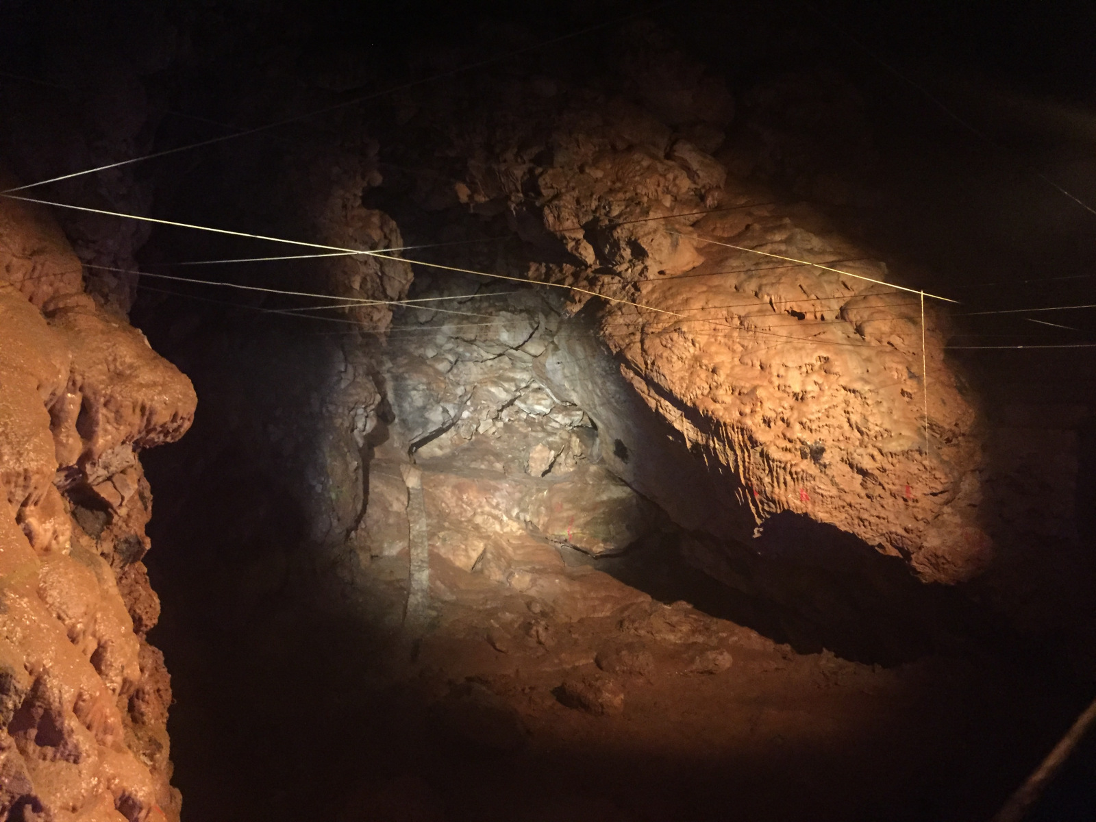 Visite de la grotte du Lazaret de Nice