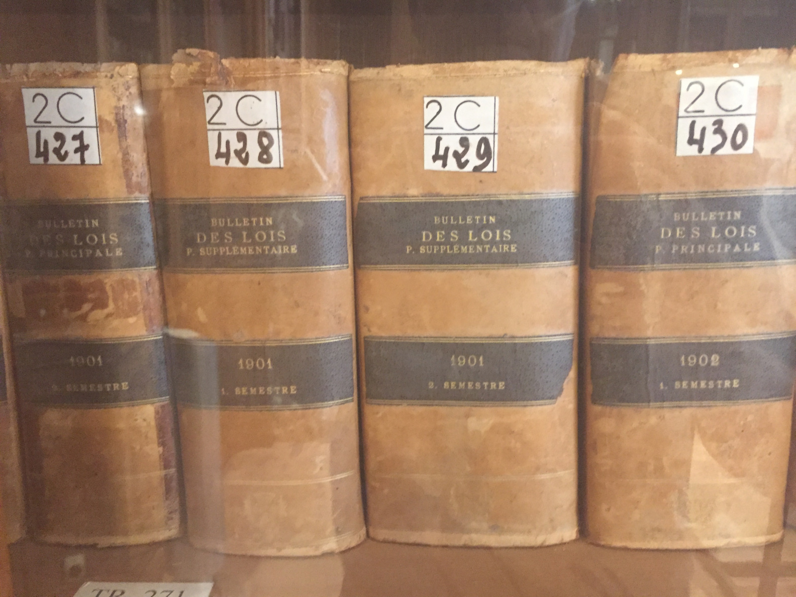 Visite des archives municipales de Nice
