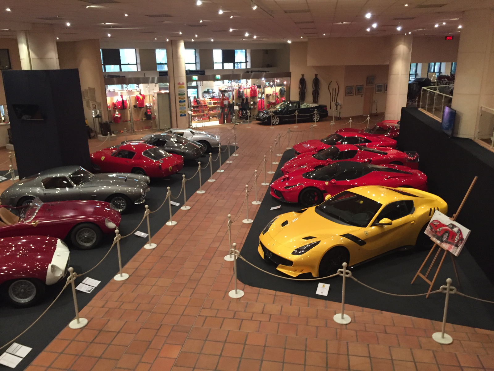 Visite de l'exposition Ferrari à Monaco.