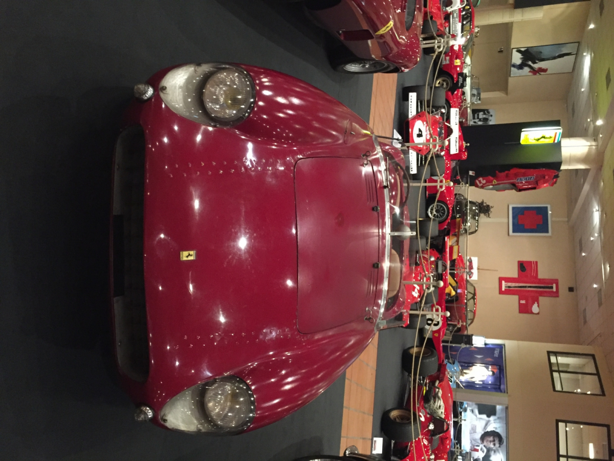 Visite de l'exposition Ferrari à Monaco.