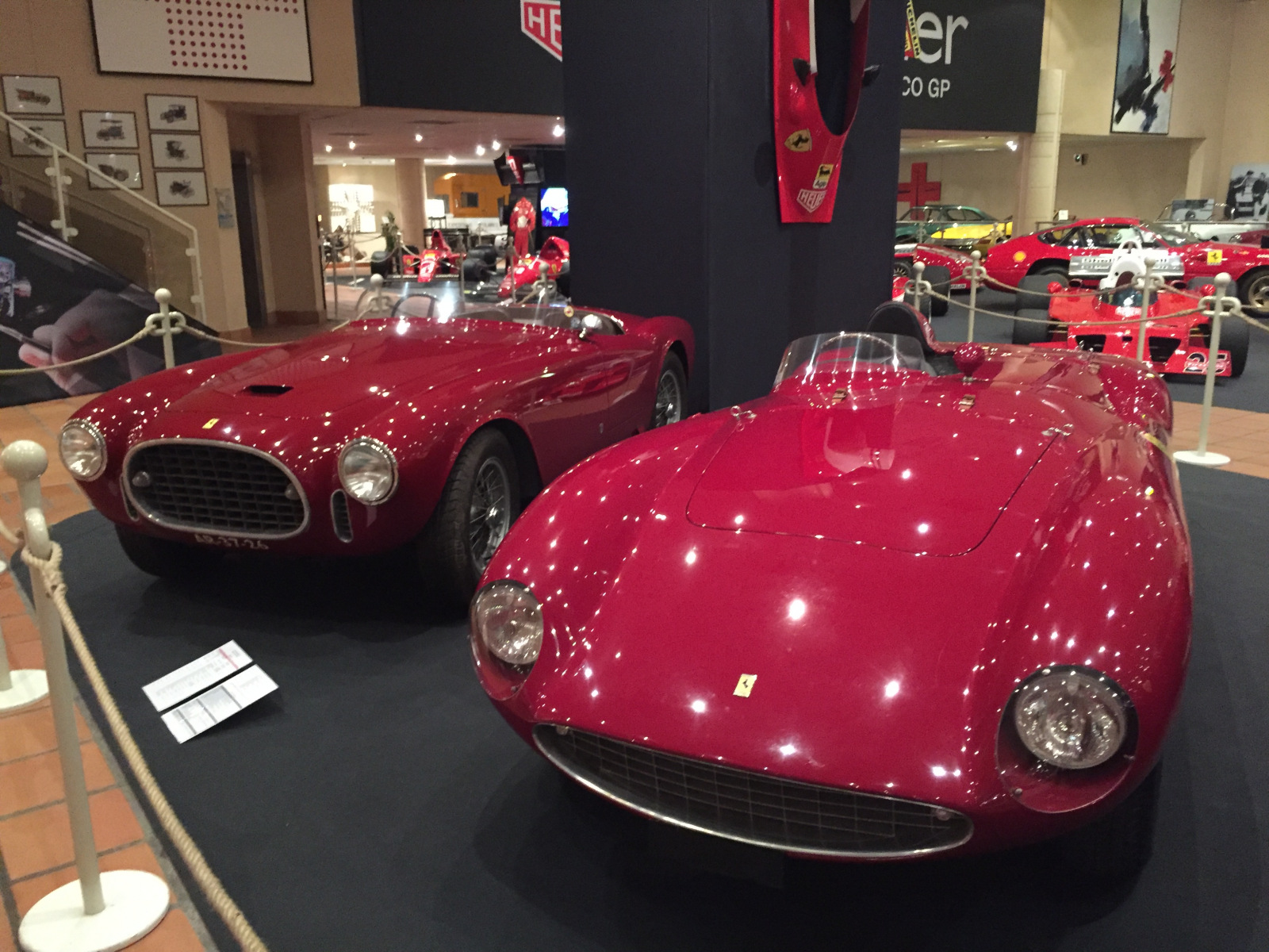Visite de l'exposition Ferrari à Monaco.