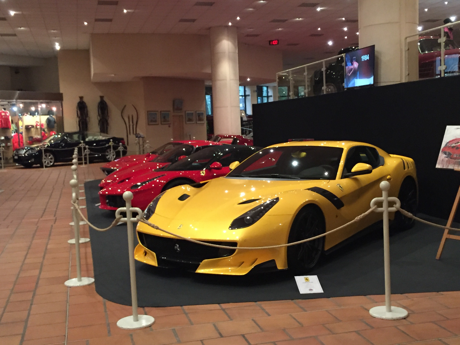Visite de l'exposition Ferrari à Monaco.