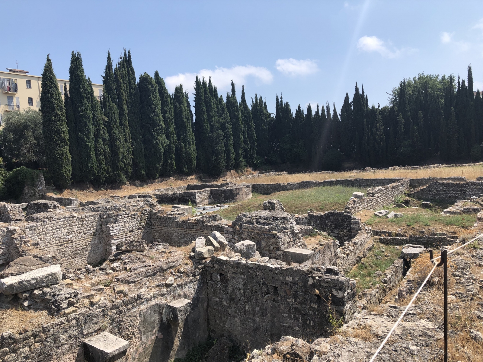 Visite de l'exposition « Entre monts et rivages. 10 ans d’archéologie à Nice et dans la Métropole »