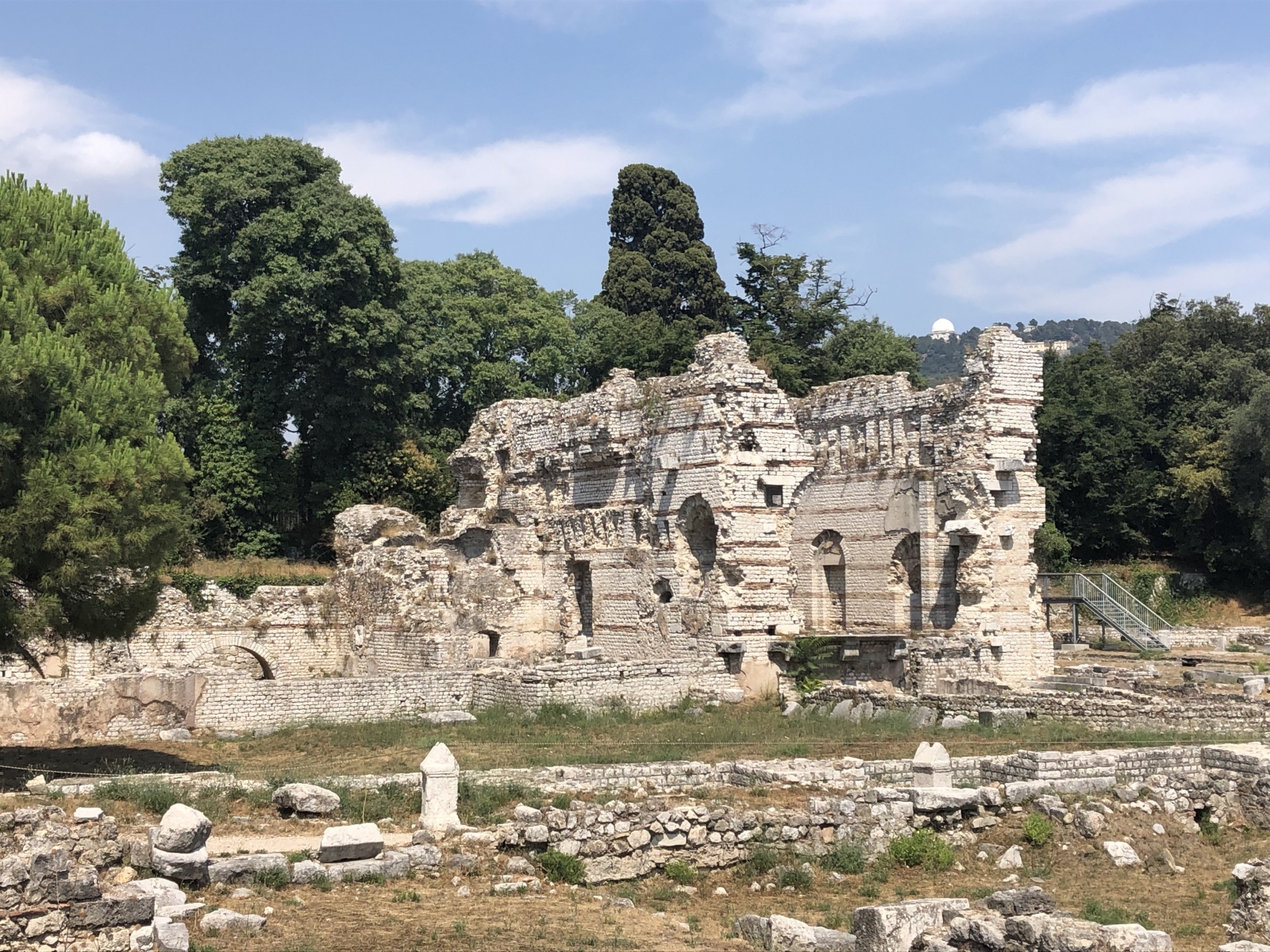 Visite de l'exposition « Entre monts et rivages. 10 ans d’archéologie à Nice et dans la Métropole »