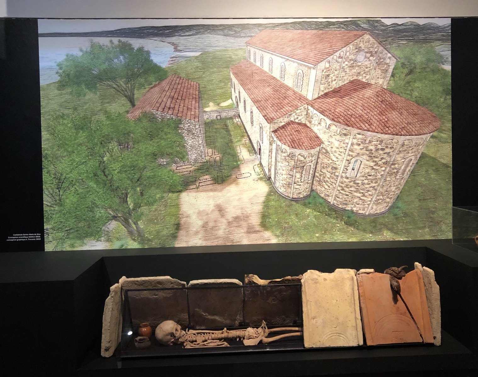 Visite de l'exposition « Entre monts et rivages. 10 ans d’archéologie à Nice et dans la Métropole »