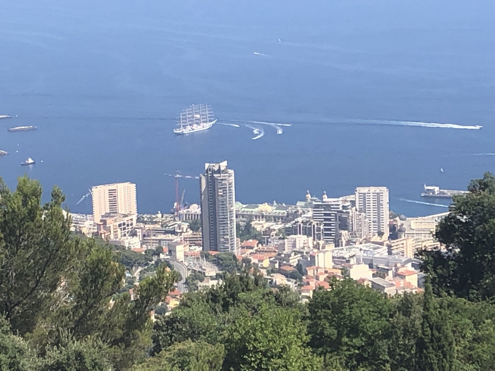 Visite du trophée d'Auguste