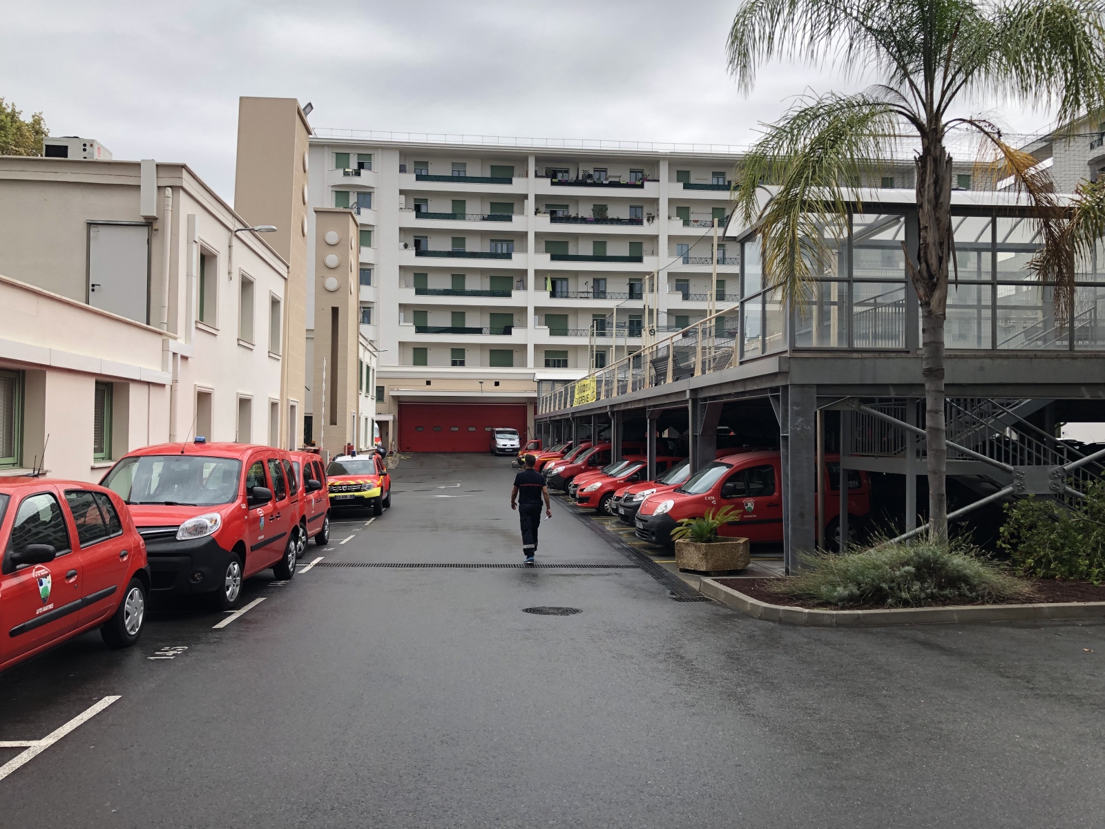 Visite de la caserne de pompiers de Magnan