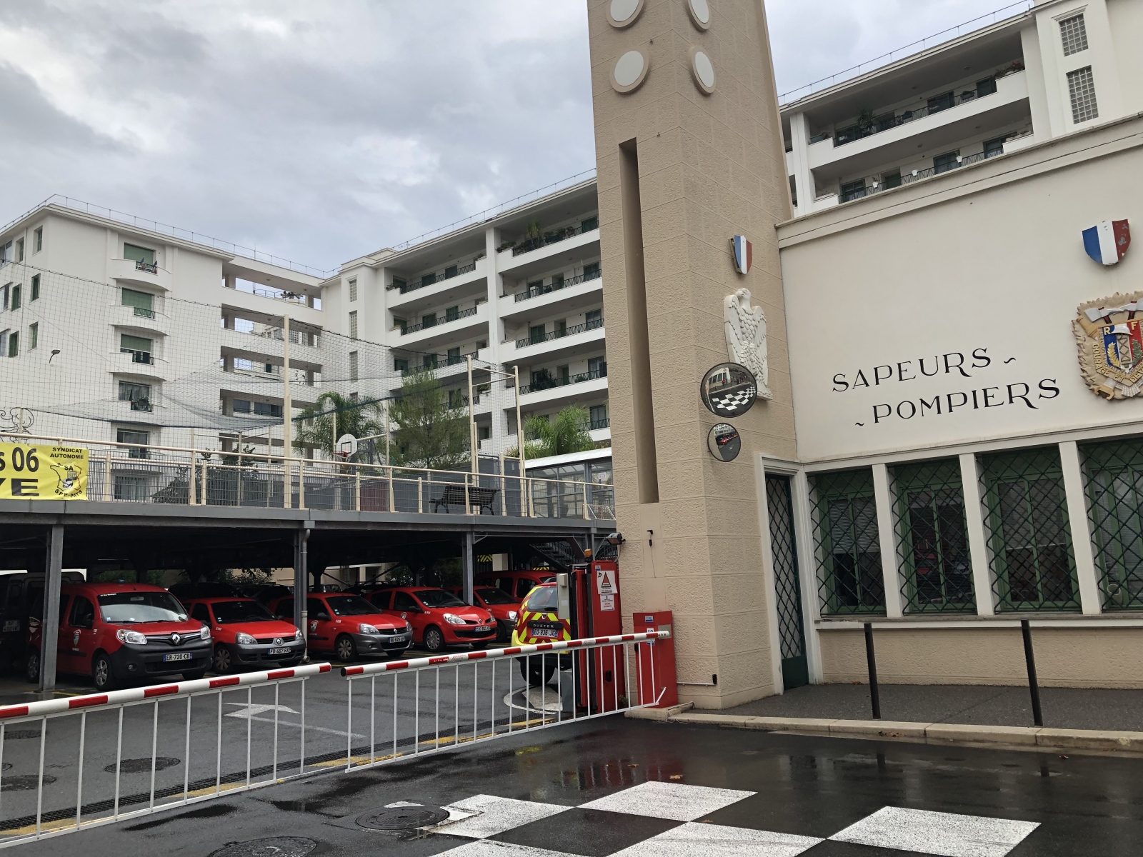 Visite de la caserne de pompiers de Magnan