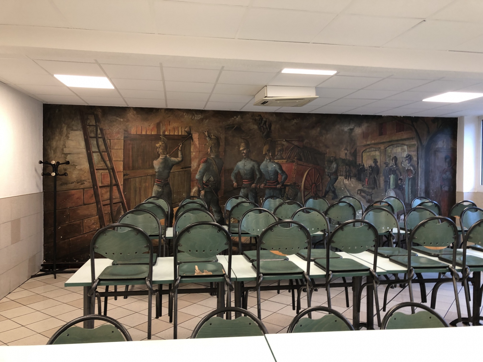 Visite de la caserne de pompiers de Magnan