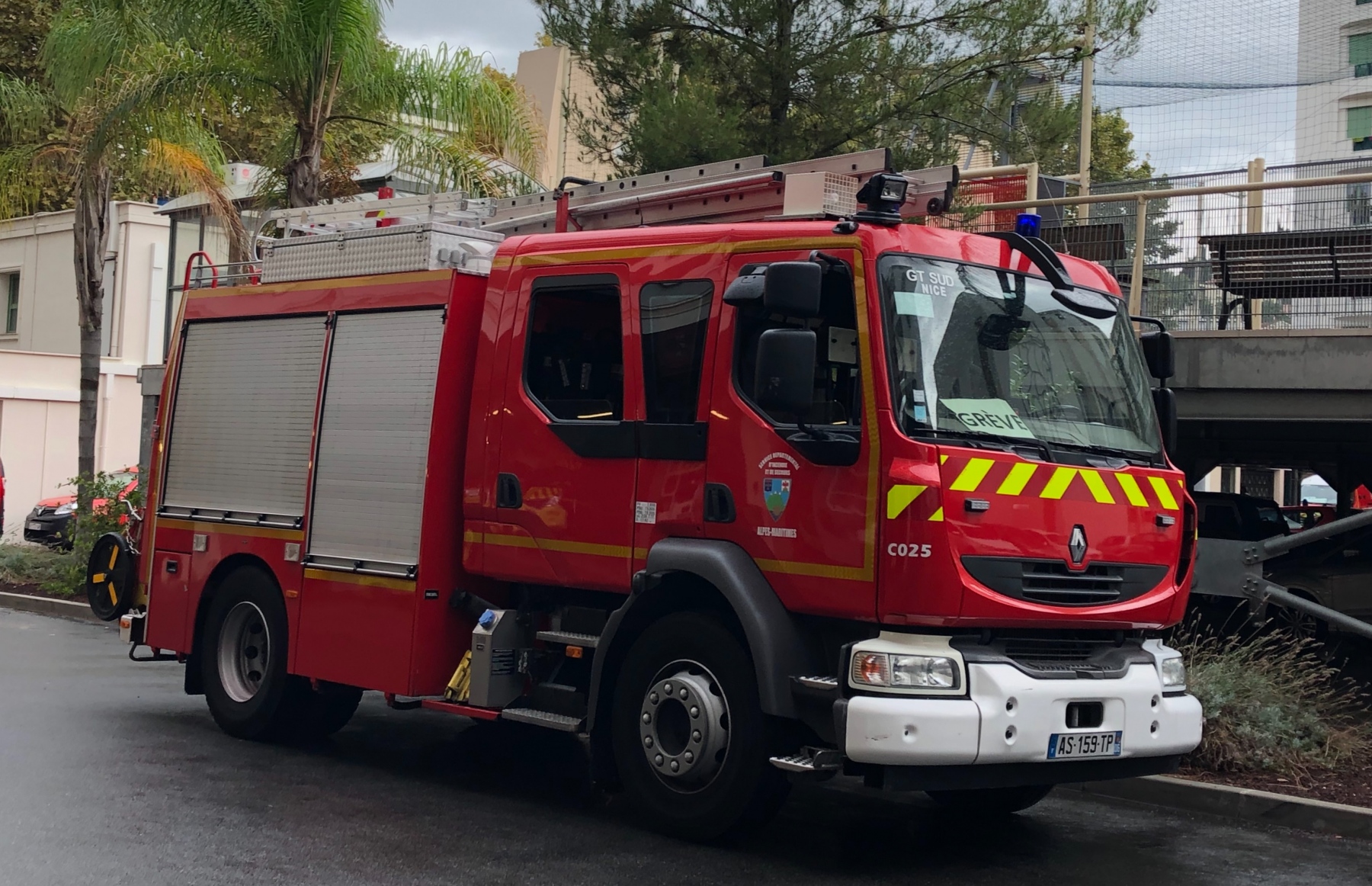 Visite de la caserne de pompiers de Magnan