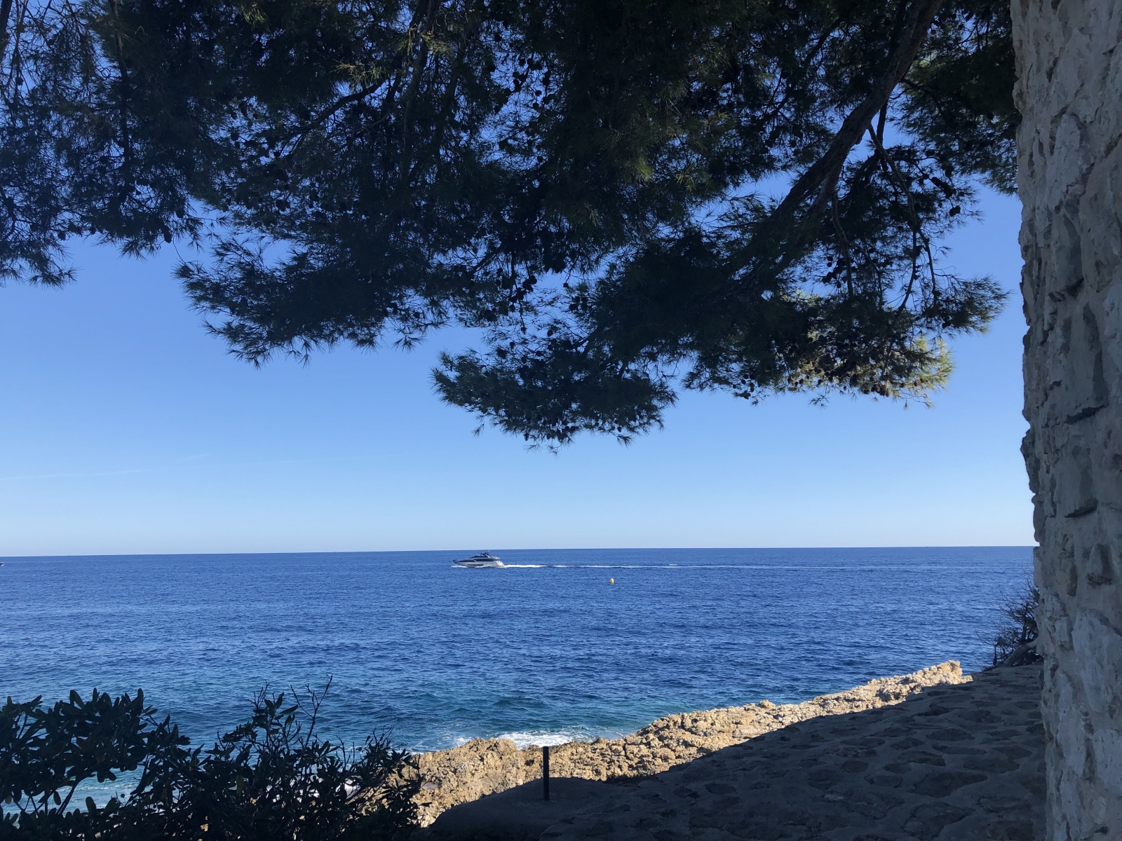 Ballade le long du sentier de la Pointe Saint-Hospice à Saint Jean Cap-Ferrat