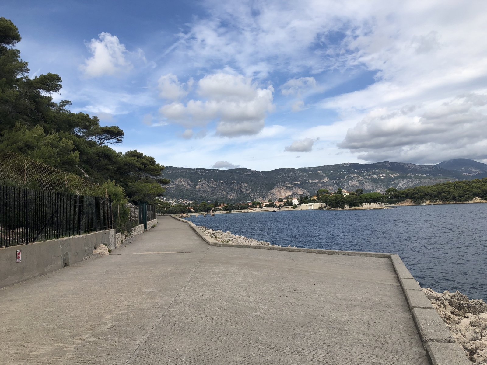Tour de la presqu'île de Saint Jean Cap-Ferrat.