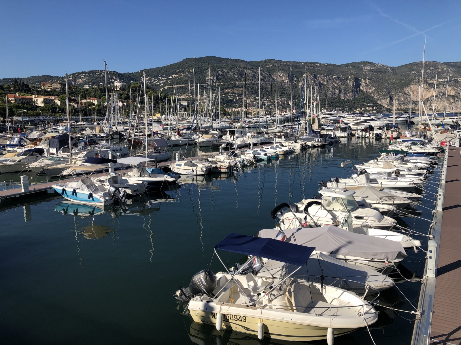 Ballade le long du sentier de la Pointe Saint-Hospice à Saint Jean Cap-Ferrat