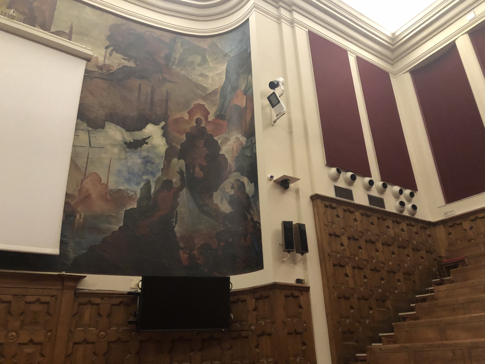 Conférence par le Professeur Henry de Lumley sur les roches gravées du Mont Bégo