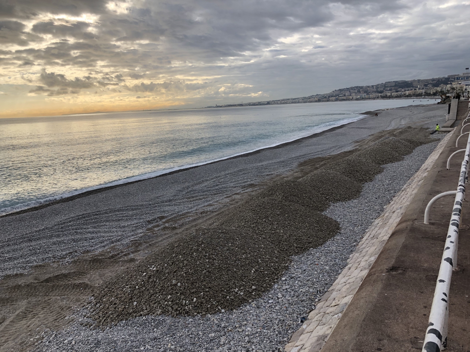 Les galets de la promenade des anglais