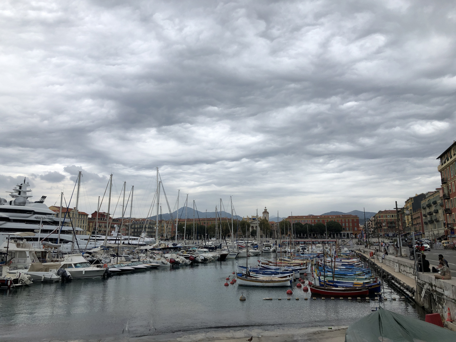 Visite du Capricorne au port de Nice