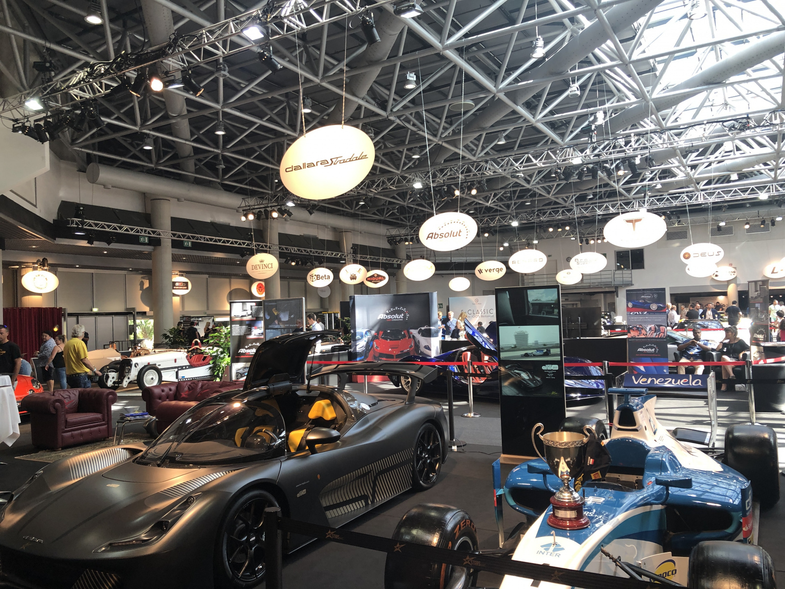 Visite du salon Top Marques à Monaco
