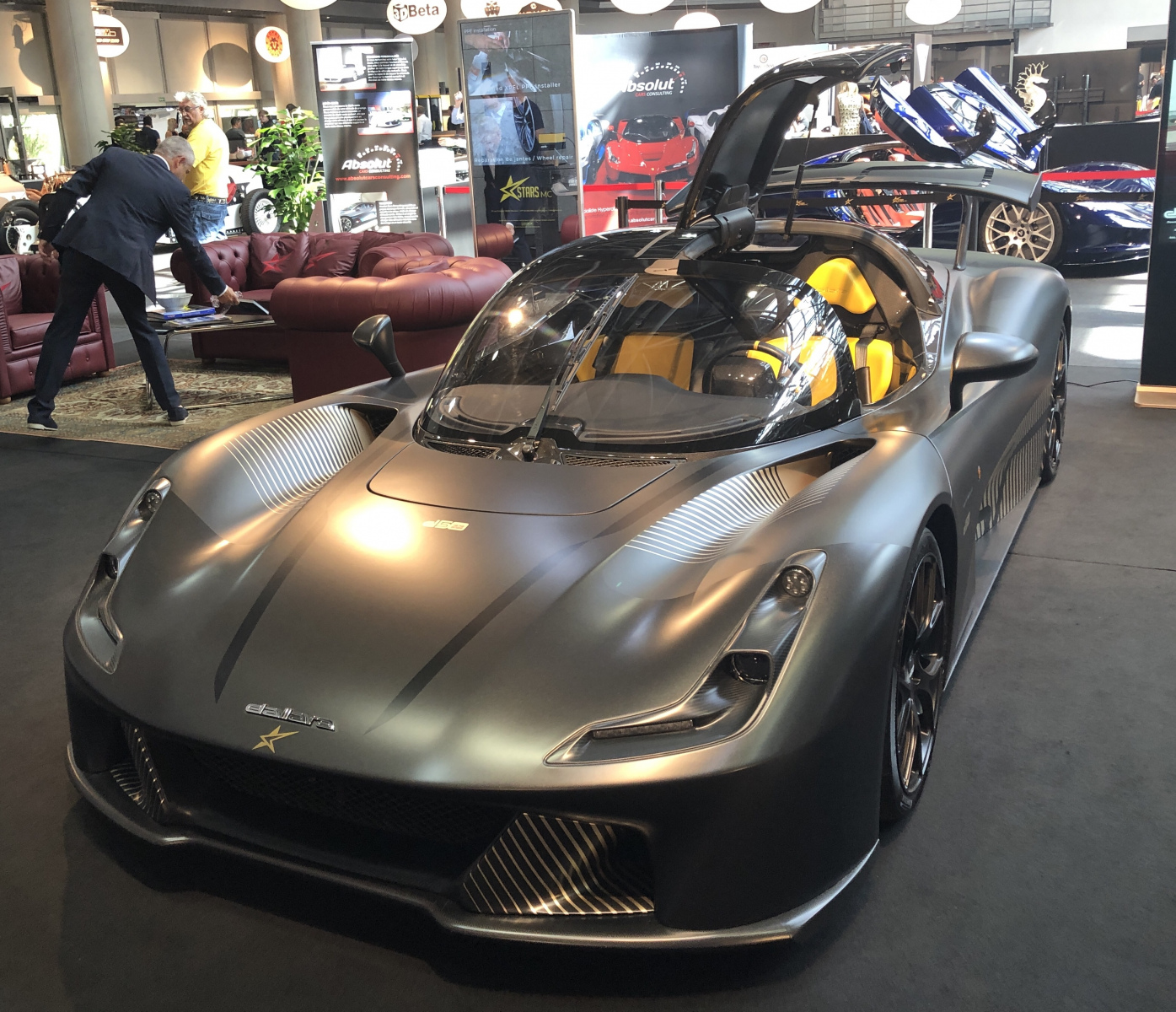 Visite du salon Top Marques à Monaco
