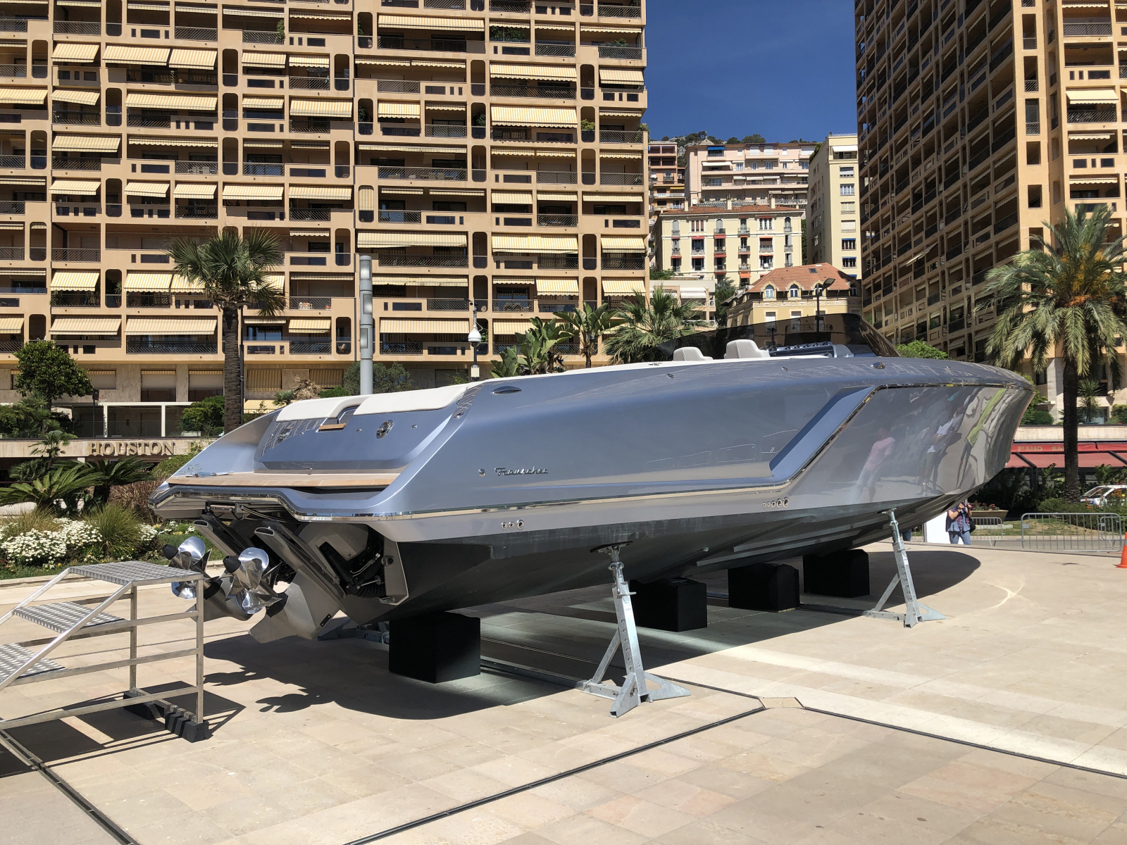 Visite du salon Top Marques à Monaco