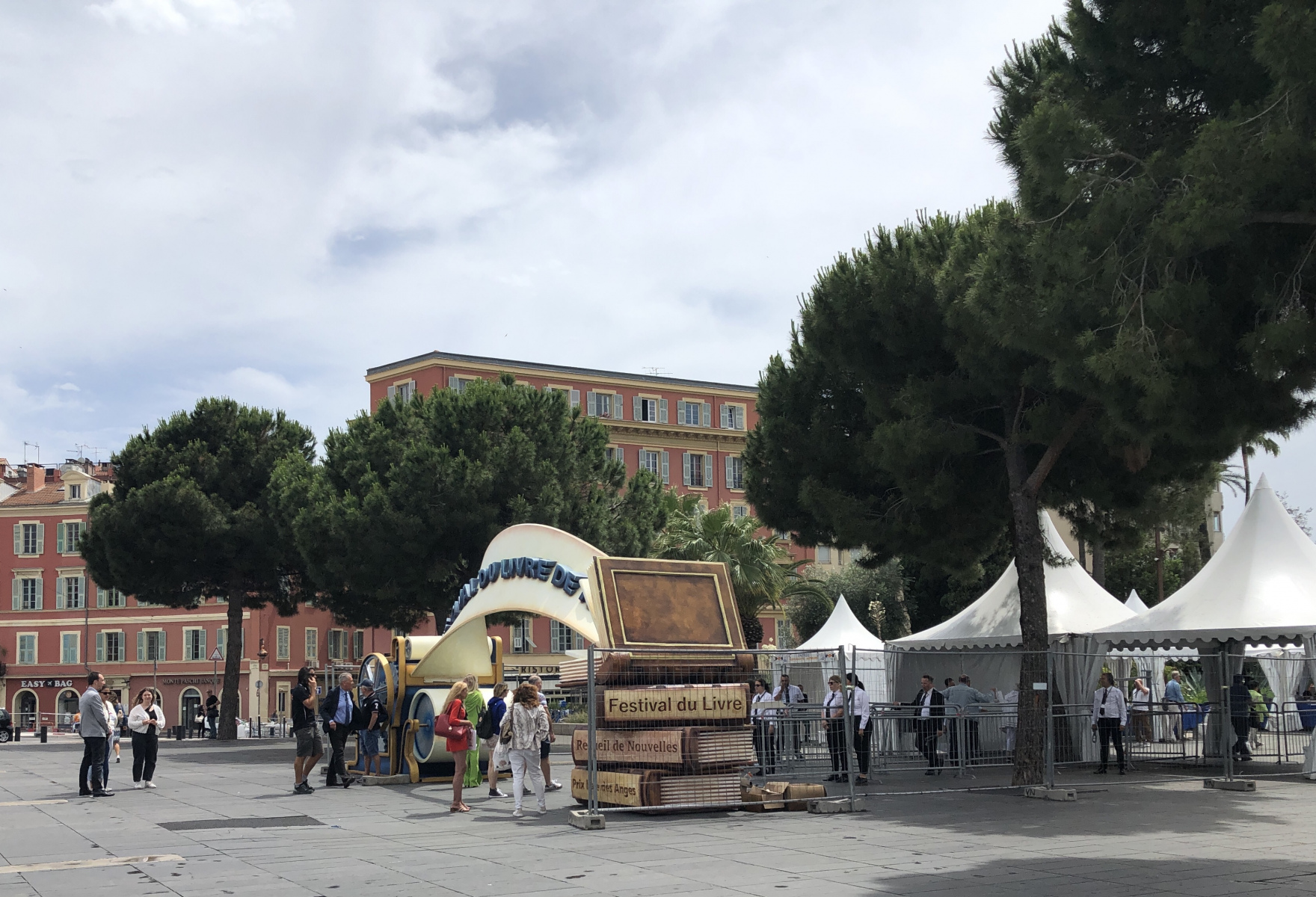 Balade au festival du livre 2022 de Nice