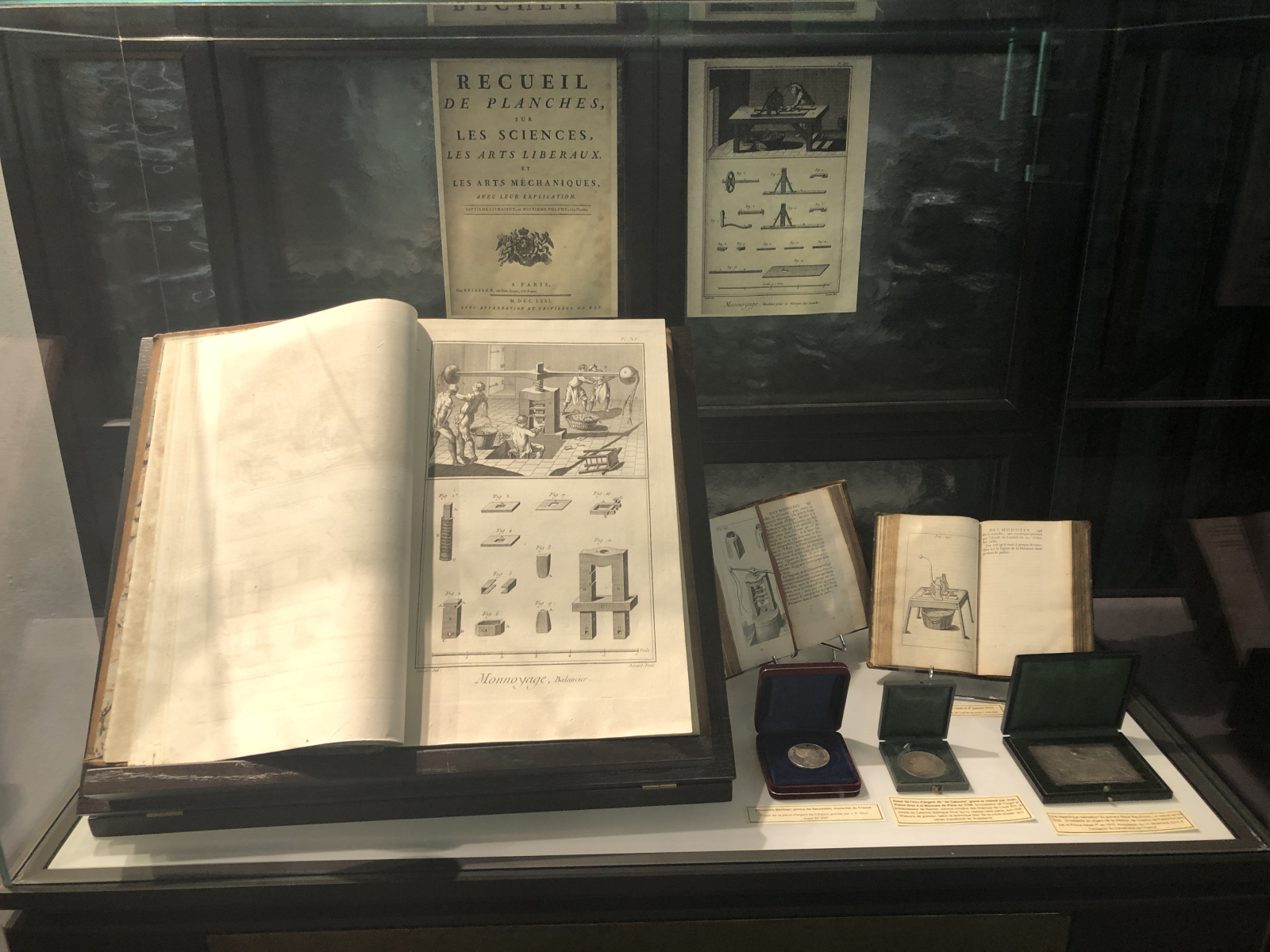 Visite du musée des timbres et des monnaies de Monaco