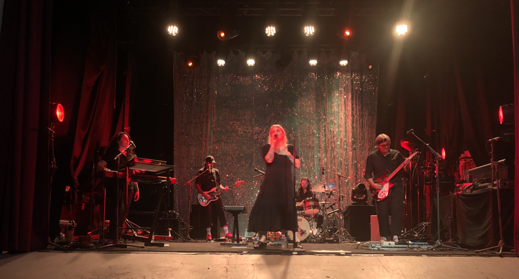 Concert de Coeur de Pirate au casino de  Beaulieu.