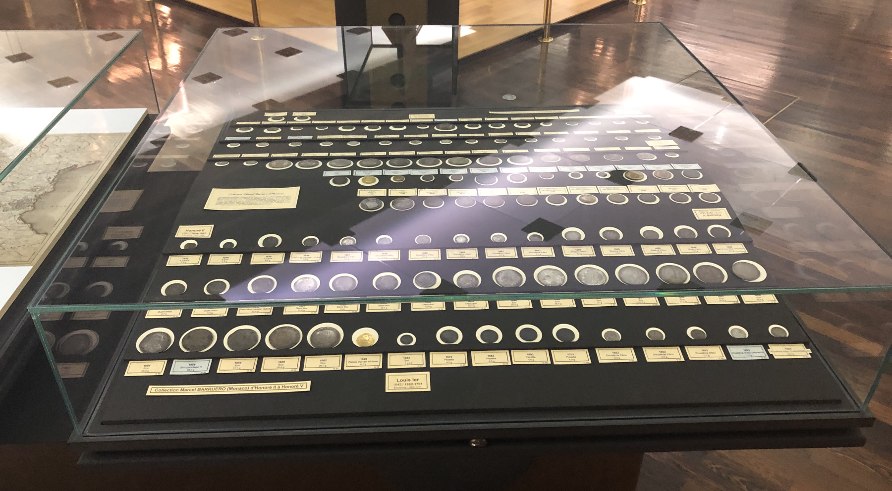 Visite du musée des timbres et des monnaies de Monaco