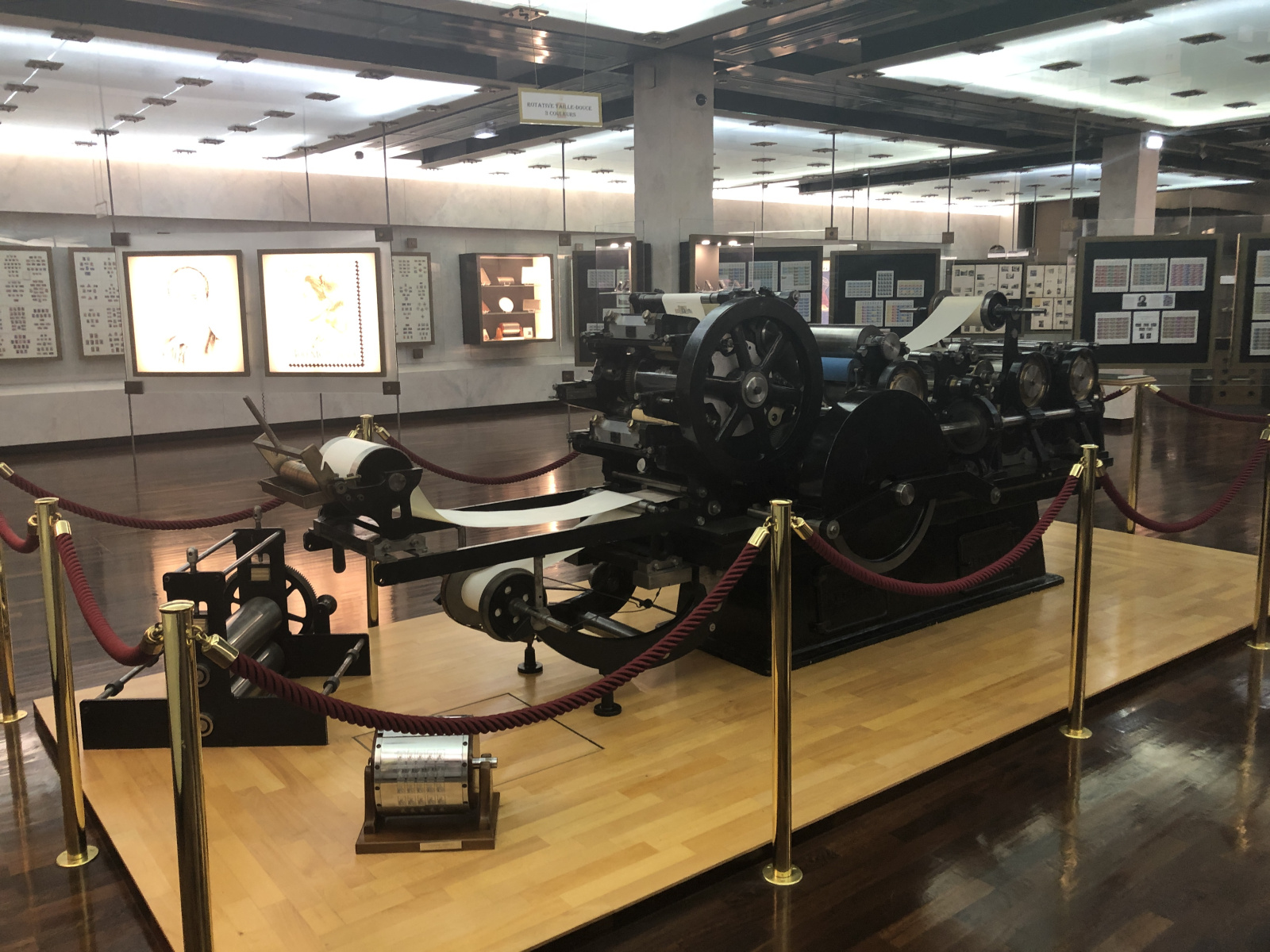 Visite du musée des timbres et des monnaies de Monaco