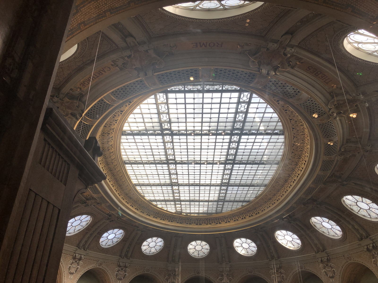 Visite du magnifique musée de la bibliothèque nationale Richelieu