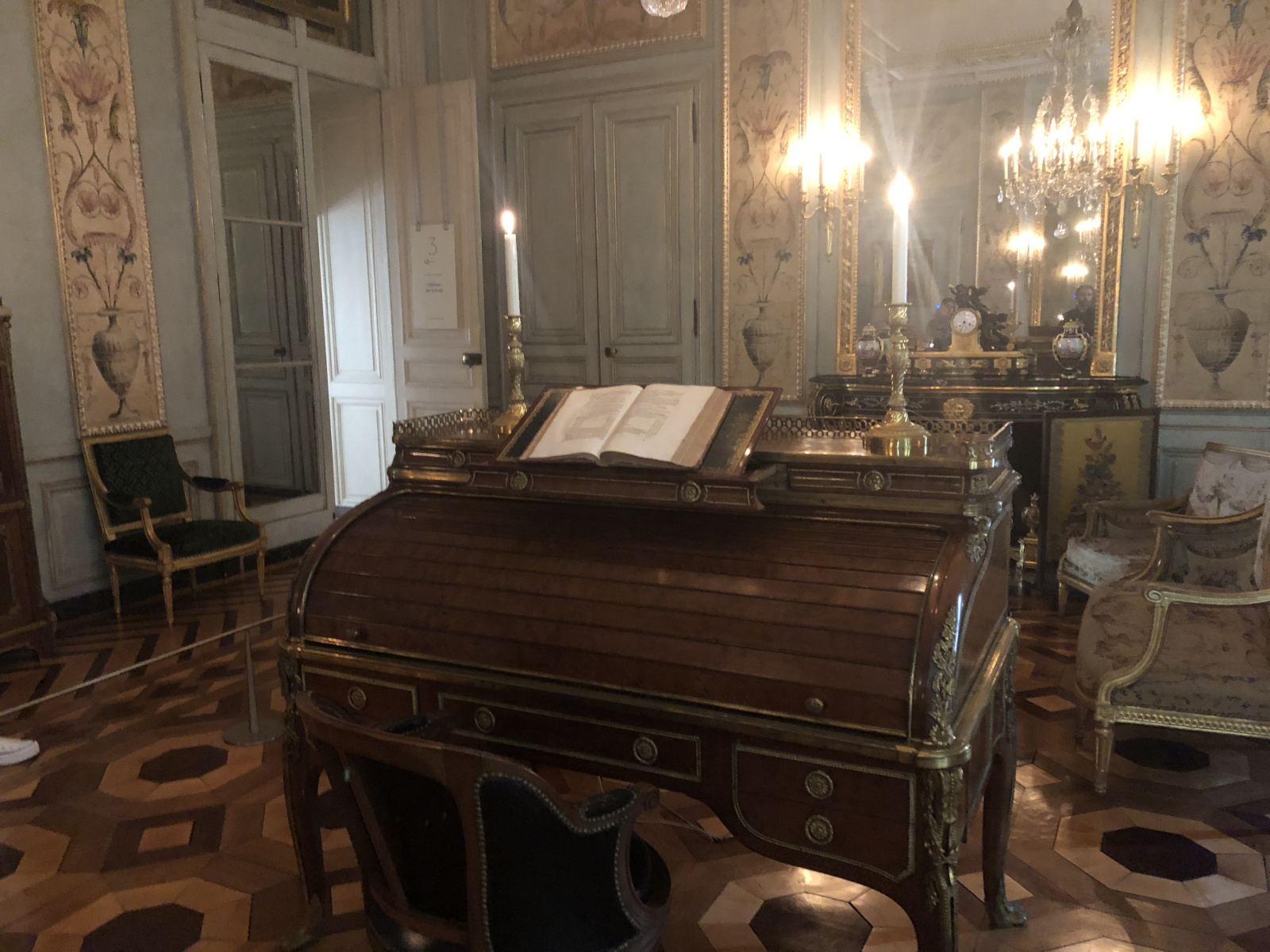 Visite de l'hôtel de la Marine à Paris