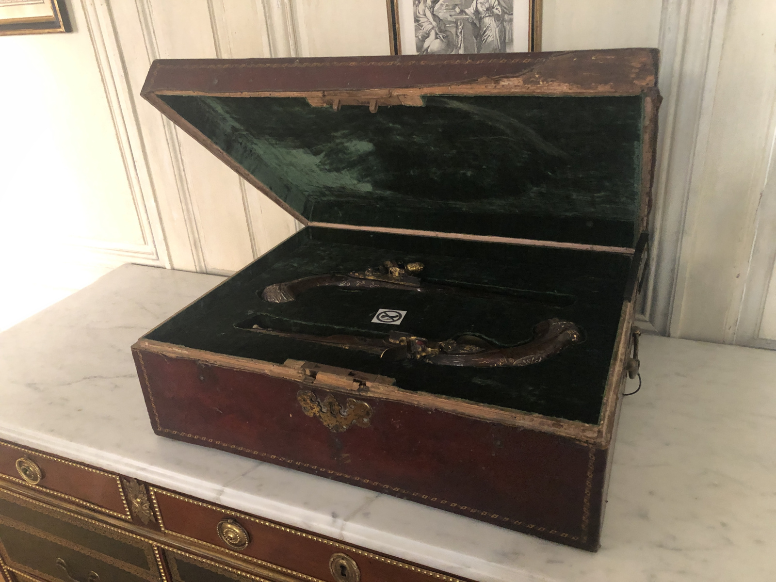 Visite de l'hôtel de la Marine à Paris
