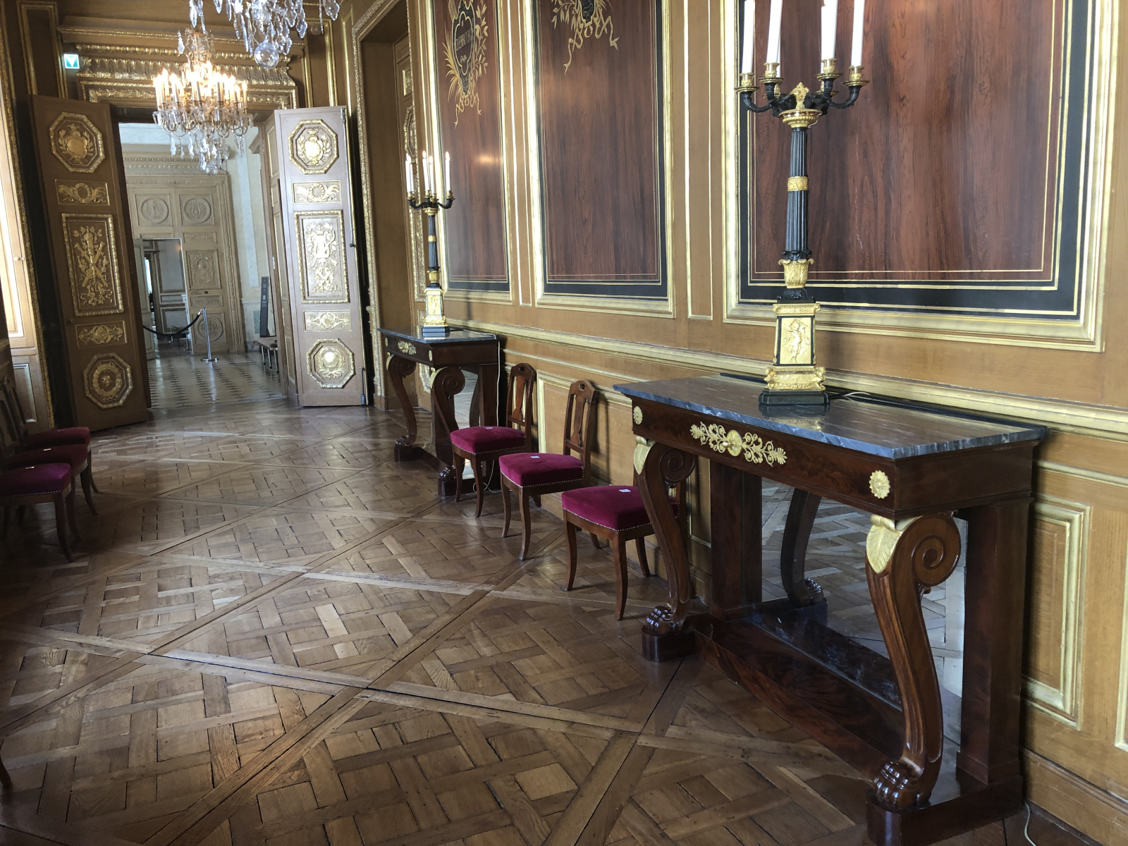 Visite de l'hôtel de la Marine à Paris