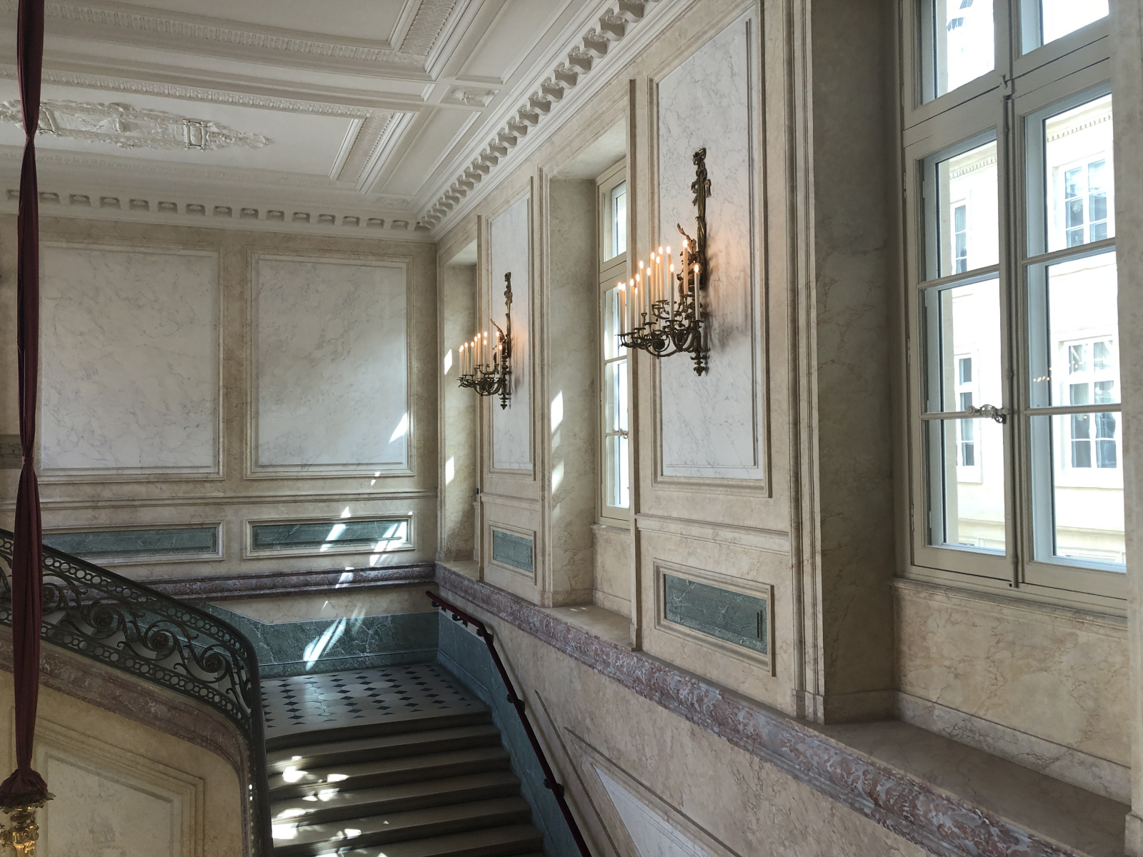 Visite de l'hôtel de la Marine à Paris