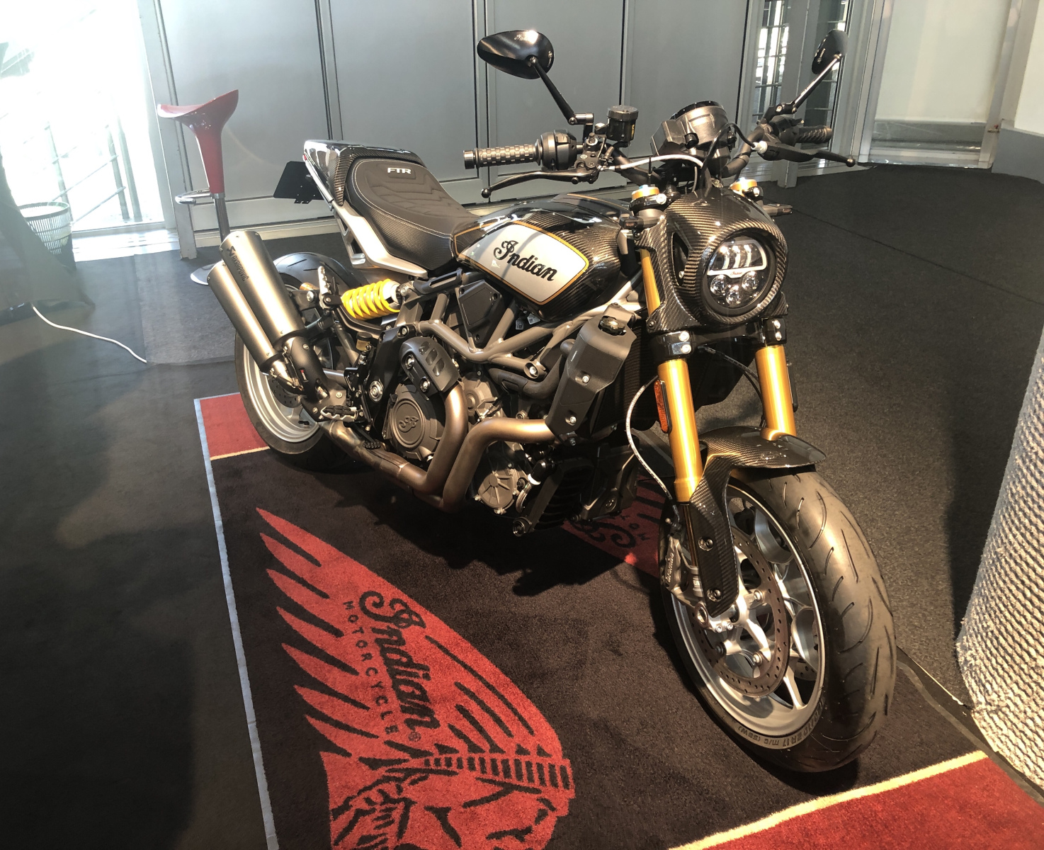 Visite du Salon Top Marques à Monaco
