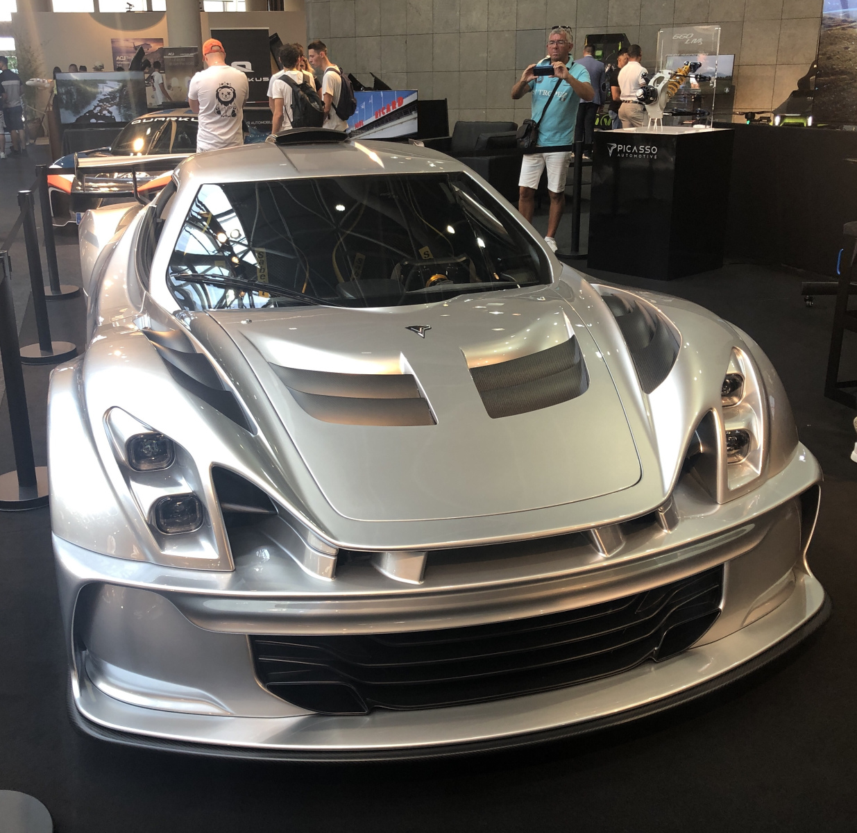 Visite du Salon Top Marques à Monaco