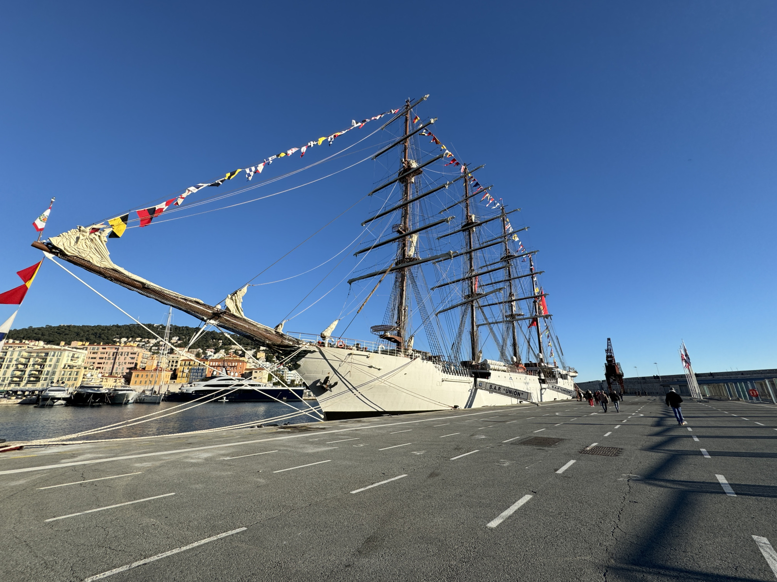 Visite du magnifique 4 mâts péruvien , le BAP Unión