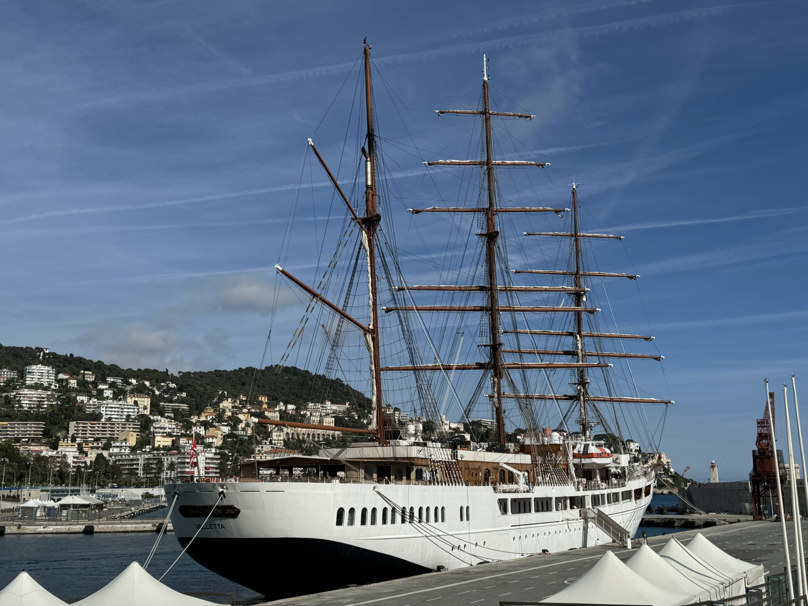 Le Sea Cloud 2 est en escale au port de Nice