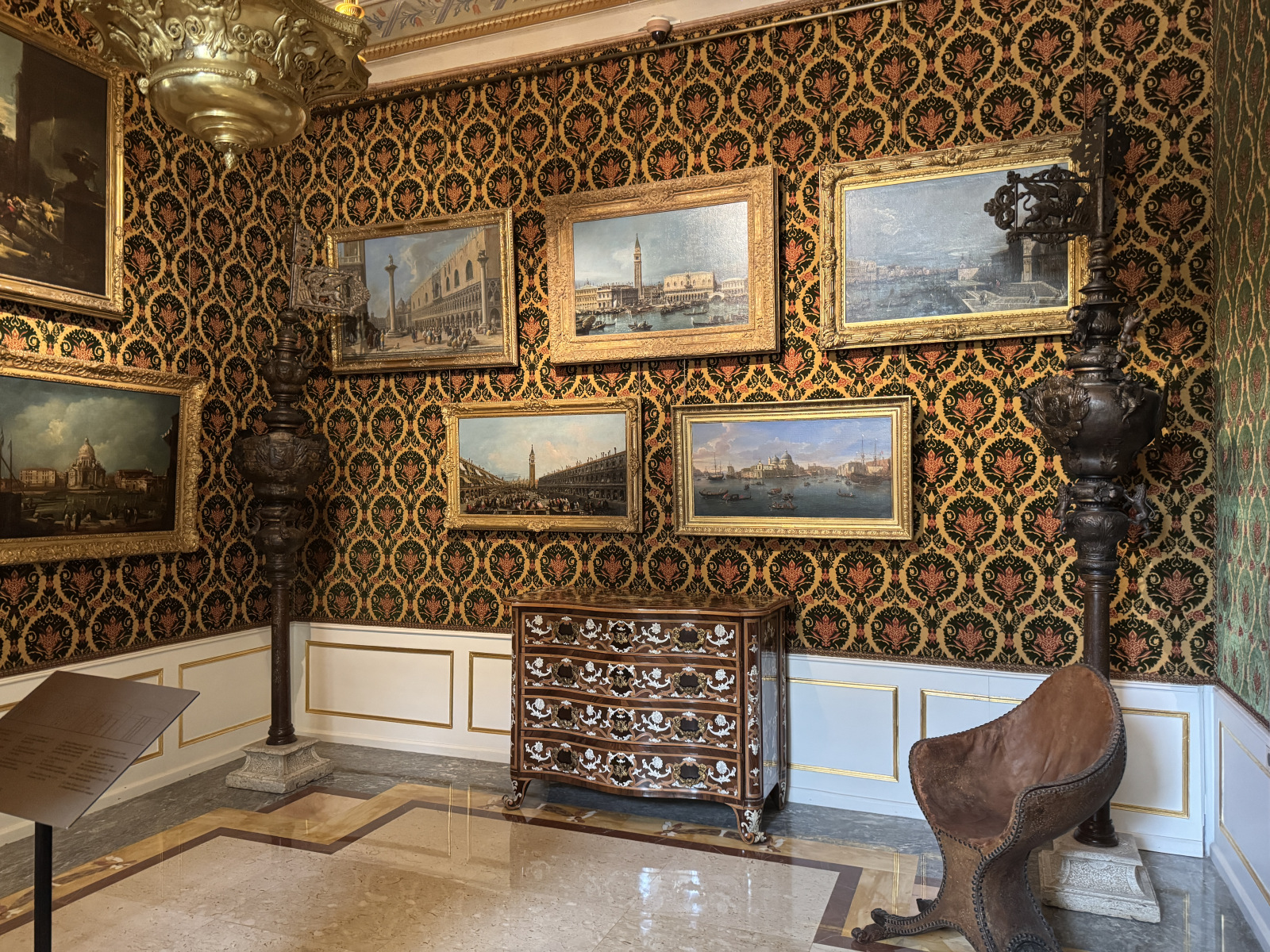 Visite du palais princier à Monaco.